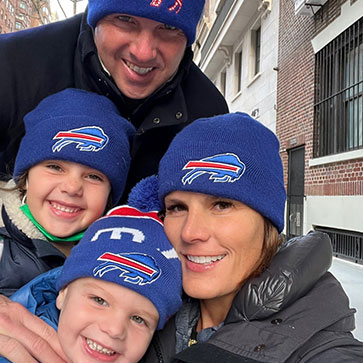 Gina Wettlaufer ’98. Link to her story